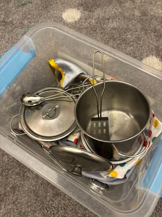 Cocinita de juguete de madera