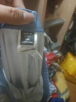 Leggings azules con estampado blanco