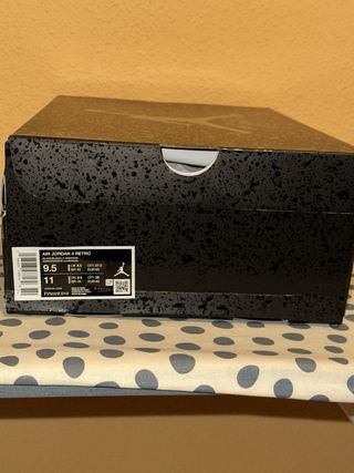 Jordan 4 Retro Black Cat.