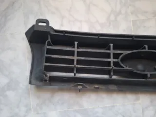 Parrilla Ford Sierra