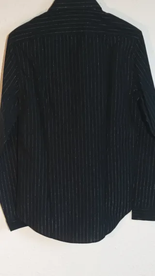 Camisa Zara Rayas Finas plateadas y Negra