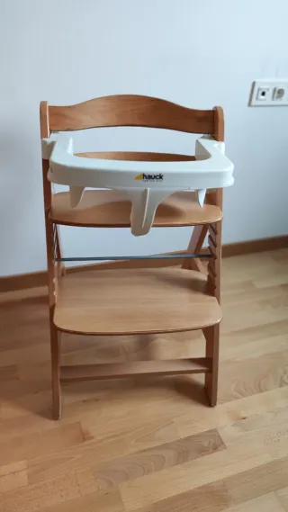 Trona evolutiva Hauck Alpha Plus + Bandeja