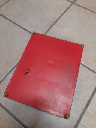 Caja antigua música/puros/tabaco