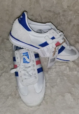 Zapatillas Adidas Blancas y Azules