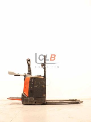 Ref. M-6050 Transpaleta Eléctrica Plataforma BT LPE 200