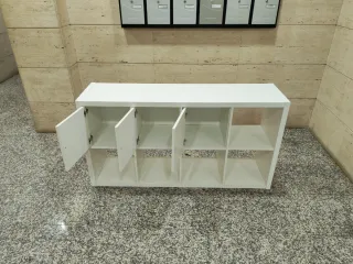 Estantería Kallax Ikea 3 puertas blanca
