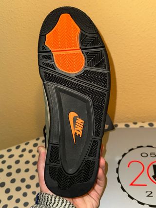 Jordan 4 Undefeated. Nuevas y auténticas.