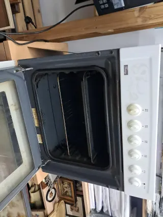 Cocina con horno Edesa