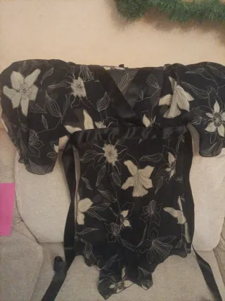 Vestido Zara semitransparente floral