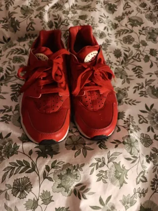 Nike Air Huarache Rojas Talla 42
