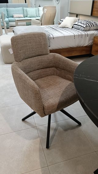 Mesa extensible porcelánico y 4 sillas