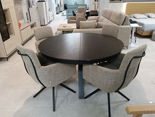Mesa extensible porcelánico y 4 sillas