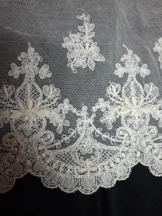 Puntilla encaje blanco/crudo 2m x 20cm