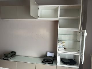 Mueble salón IKEA BESTA cristal y madera