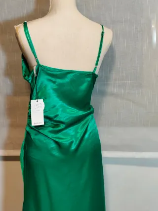 Vestido largo verde tirantes escote cruzado NUEVO