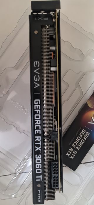 Grafica EVGA GeForce RTX 3060Ti FTW3 ULTRA GAMING