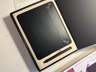 Wacom Intuos Comic Tableta Gráfica