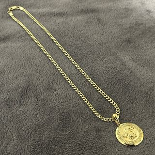 Cadena Cubana y Colgante Medusa Oro Laminado