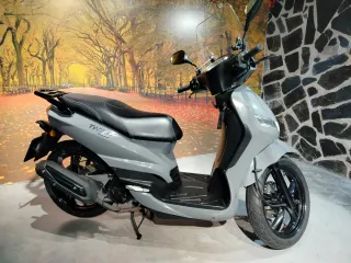 PEUGEOT TWEET 125 solo 1.340 Kms