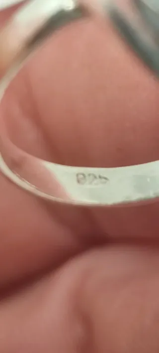 Anillo de plata y Larimar.