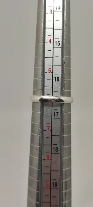 Anillo de plata y Larimar.