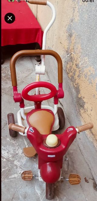 Triciclo andador infantil con barra seguridad