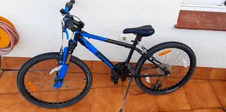 Bicicleta BTWIN Rockrider Blu