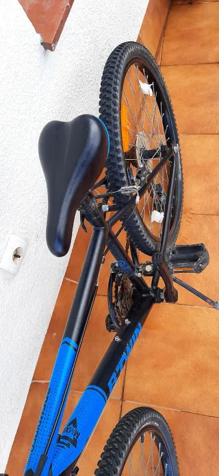 Bicicleta BTWIN Rockrider Blu
