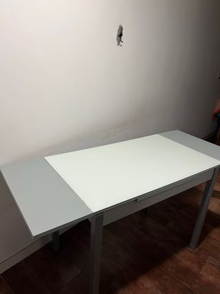 Mesa extensible cristal blanca y gris