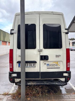 furgon iveco 6 plazas