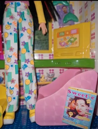 Barbie Mariko Generación Chica