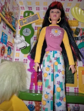 Barbie Mariko Generación Chica
