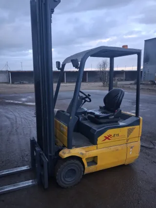Carretilla elevadora eléctrica E15