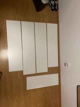 Conjunto de 5 baldas blancas de madera + 8 soporte