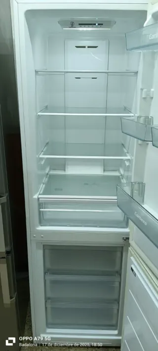 Nevera Combi Blanca Corberó No Frost energía A+