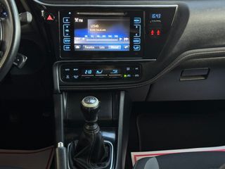 Toyota Auris 120T 116cv 6 velocidades *FEEL*