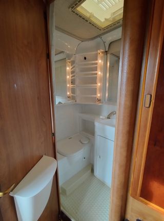 Autocaravana Hymer capuchina: unica oportunidad!