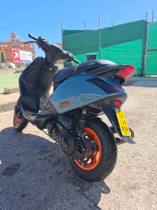 Piaggio Zip SP