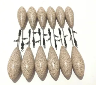 12 Plomos Pesca, grapas, linterna anzuelos.