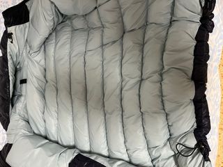 Chaqueta Blauer Plumas Talla L para una M. Marino.