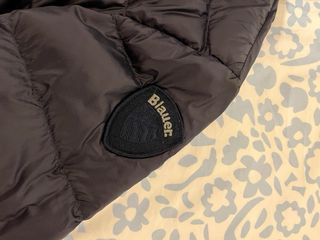 Chaqueta Blauer Plumas Talla L para una M. Marino.