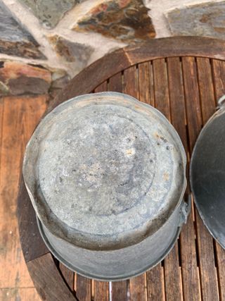 Cubo antiguo de pozo