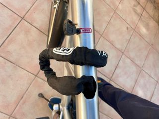 Bicicleta Vanmoof N5 con candado Abus