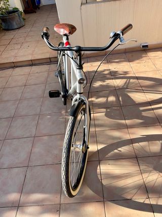 Bicicleta Vanmoof N5 con candado Abus