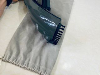 Spazzola a vapore per abiti