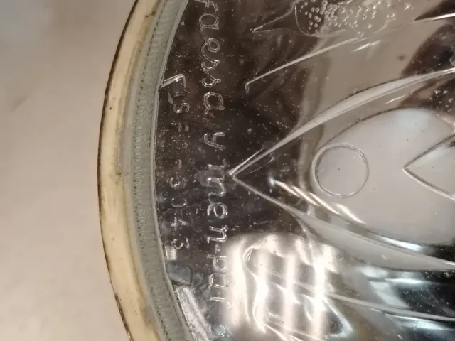 2 Ópticas Faessa y Men-Par SA