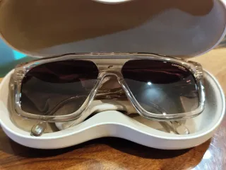 Gafas de sol Carrera mujer. Usado una vez