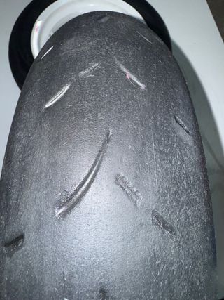 Llantas 12” con neumáticos