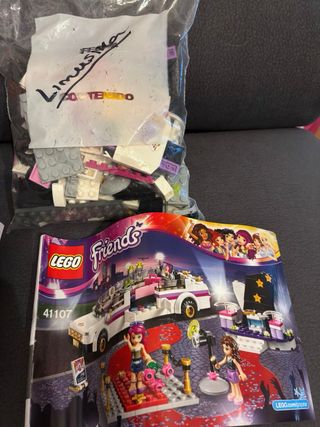 Lote 7 legos y libro chistes