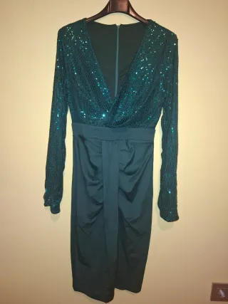 Vestido fiesta lentejuelas verde. Sin estrenar